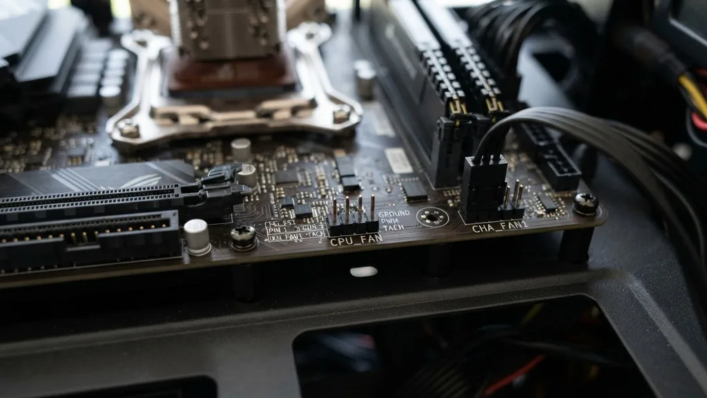 Identifying Motherboard Fan Headers - where to plug in fans on motherboard