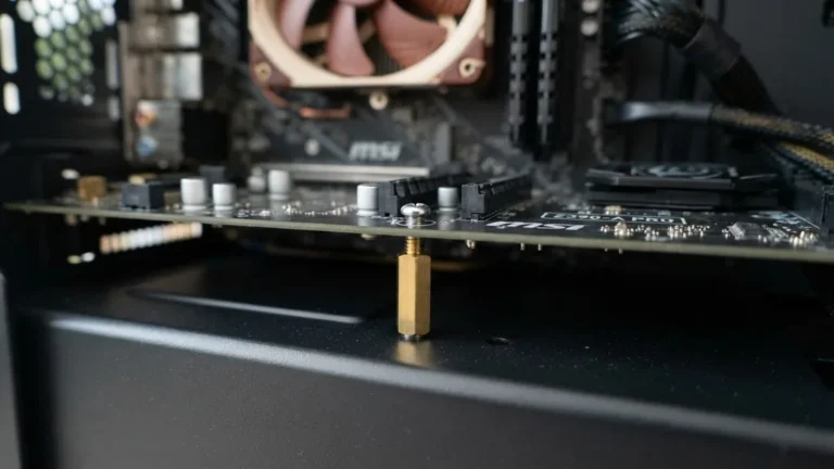 what are motherboard standoffs